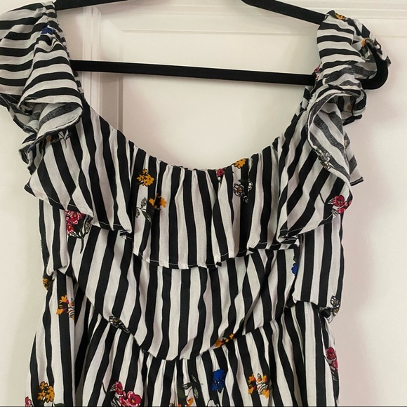 Lovers + Friends Quincy Romper - Picture 3 of 6